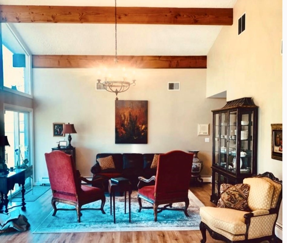 GATES AND BURNS REALTY