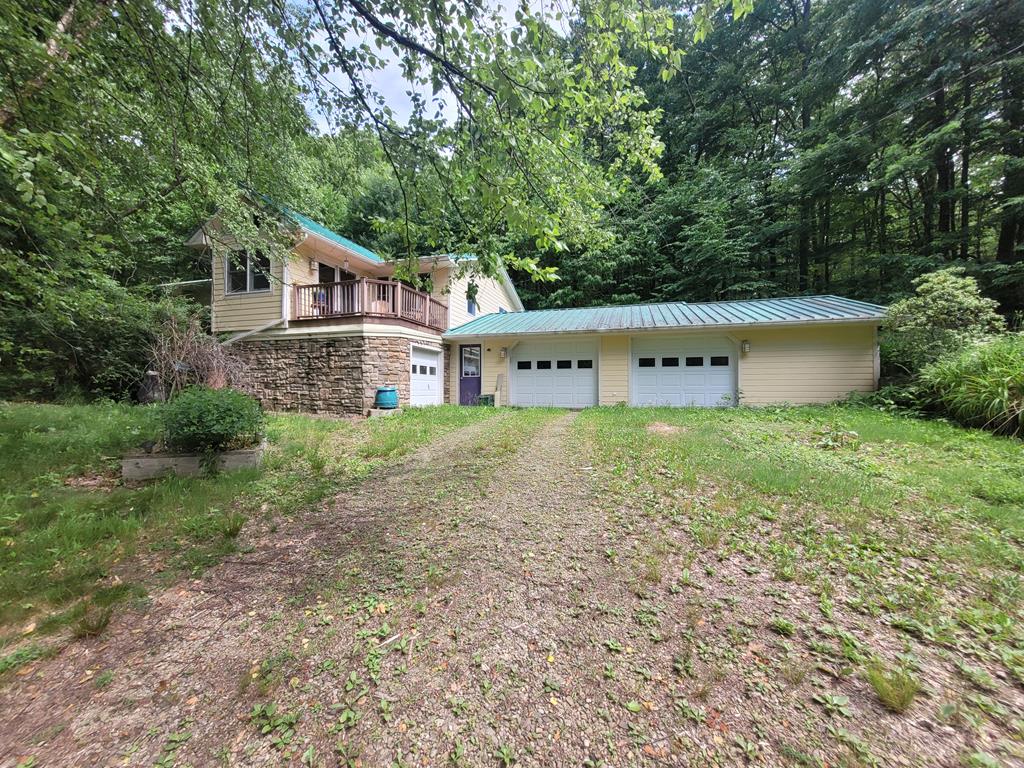 Well Maintained Contemporary Home